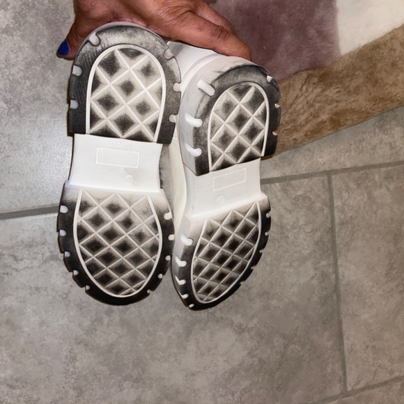 FREE PEOPLE Happy Thoughts  Color Block Shearling Boots Size 38/8 - Picture 7 of 13